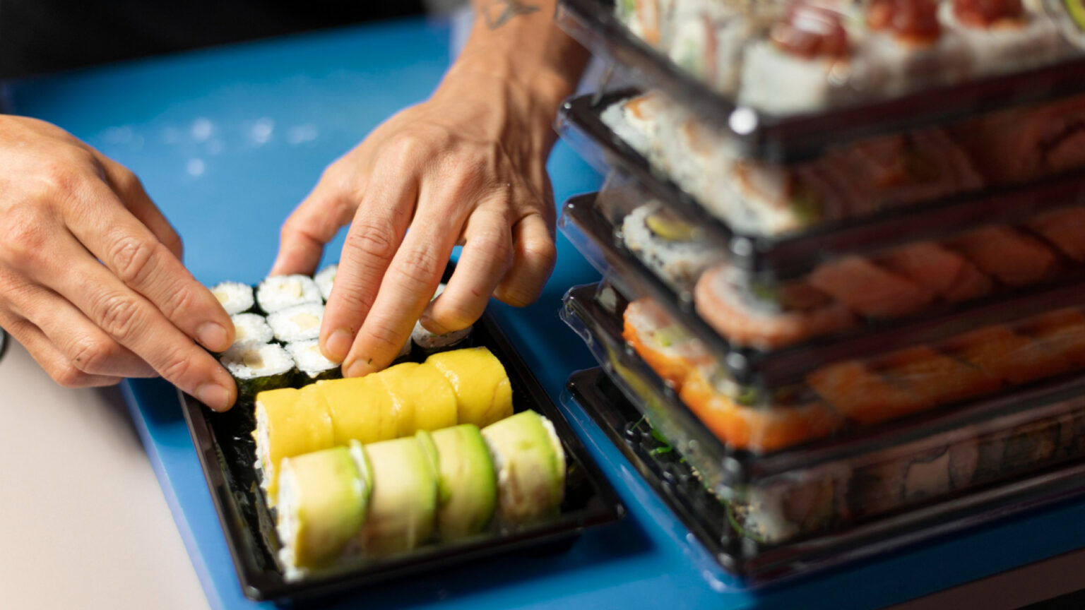 Les critères pour reconnaître une livraison de sushis de qualité à Marseille