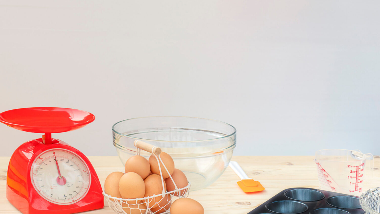Tasses, cups, cuillères : le guide pour ne plus se perdre dans les mesures des recettes étrangères