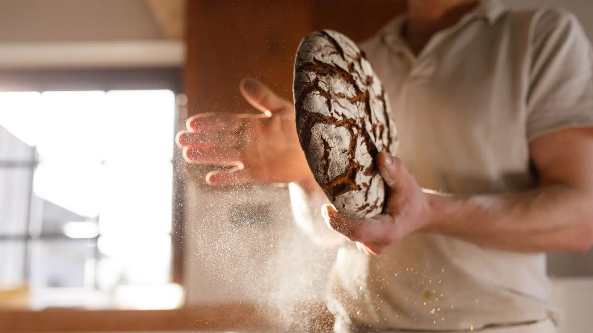 Un boulanger a besoin d'un support pour son four